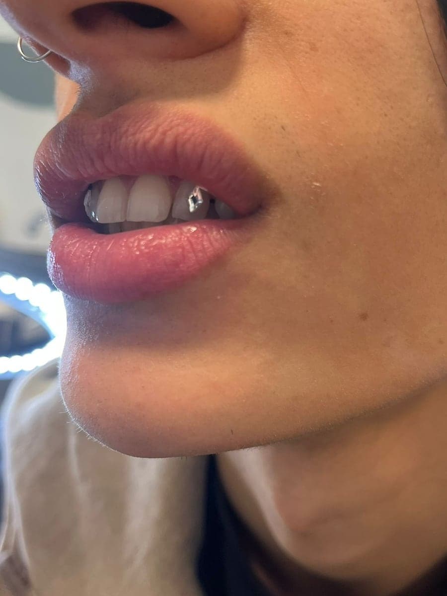 Piercing e tooth gems — Golden Skin Bergamo
