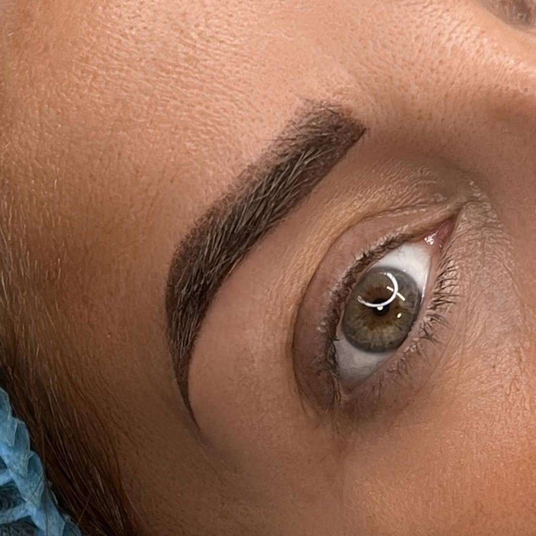Risultato di trucco permanente a Bergamo — Golden Skin 01